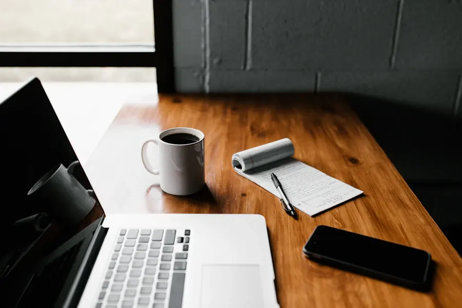 Equipo creando marketing de contenidos para atraer clientes